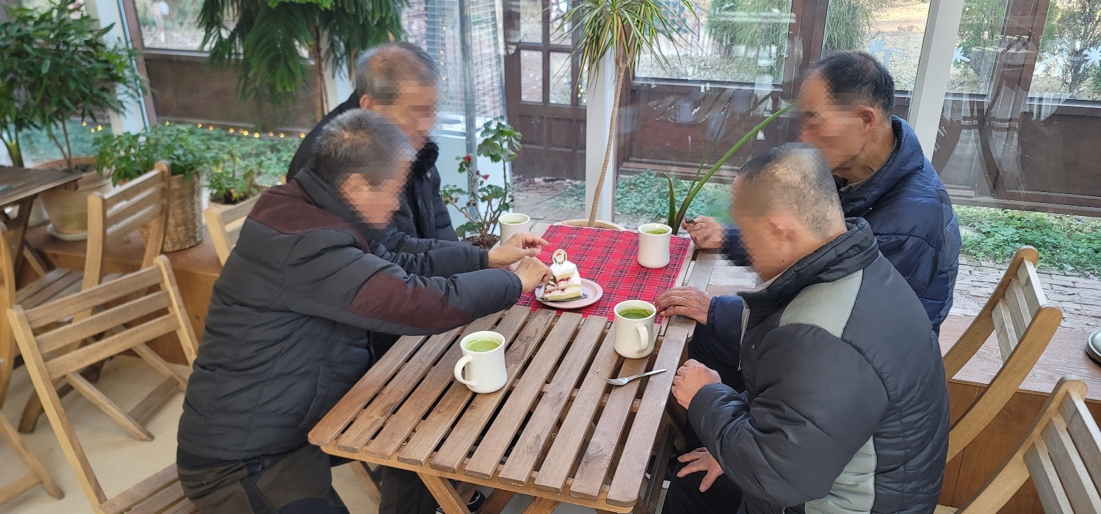 KakaoTalk_20241211_163413163_05.jpg