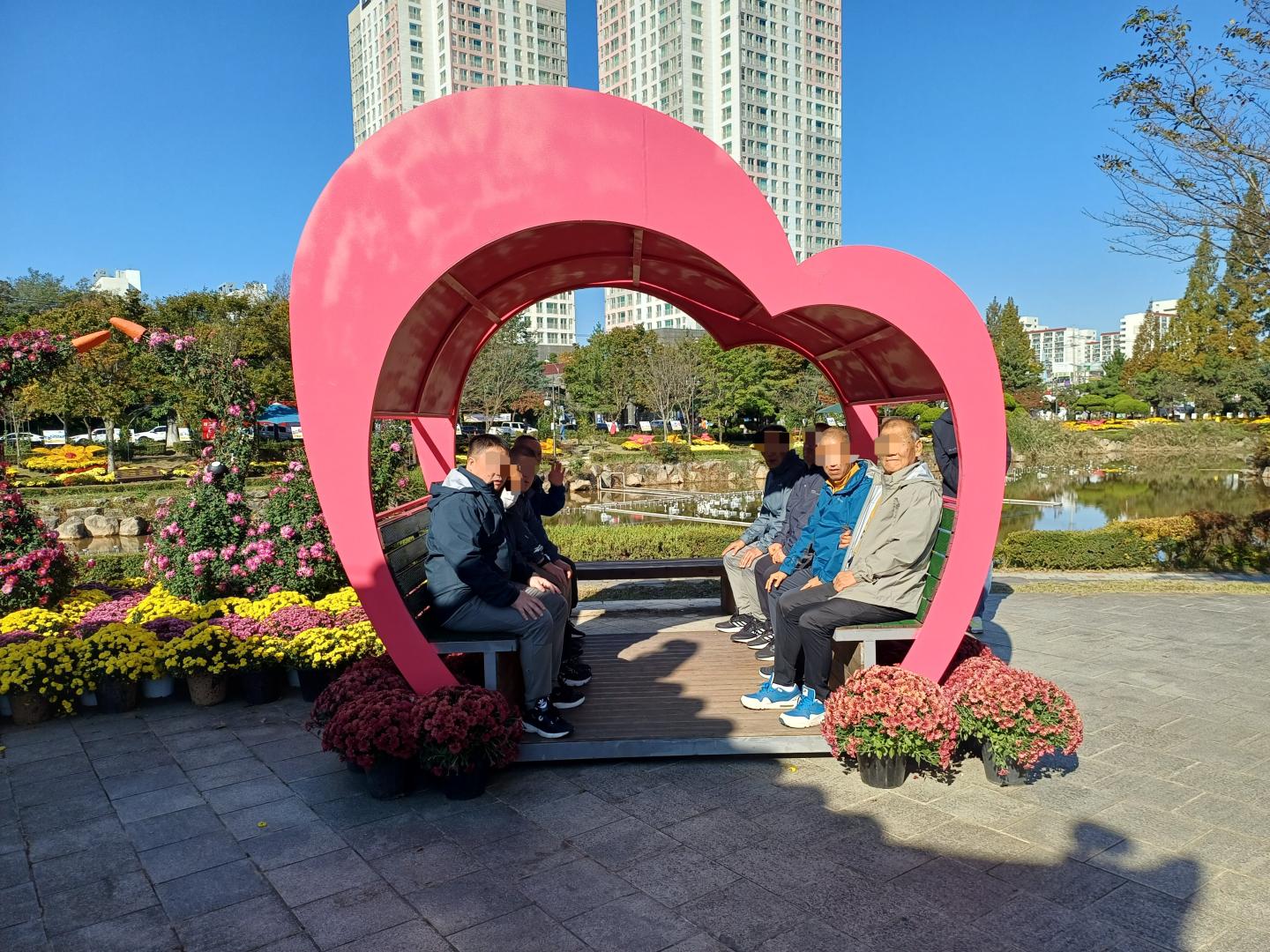 KakaoTalk_20251029_155300875_06.jpg